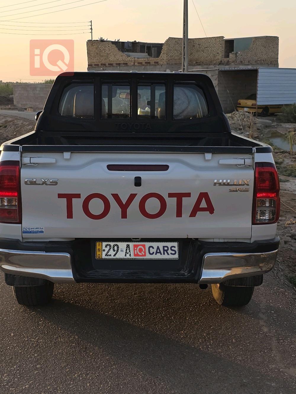 Toyota Hilux